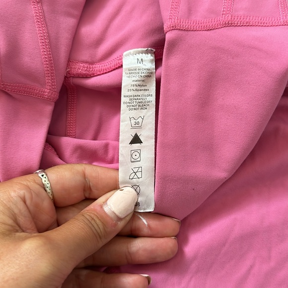 PINK BIKER SHORT. SIZE MEDIUM - Picture 2 of 3